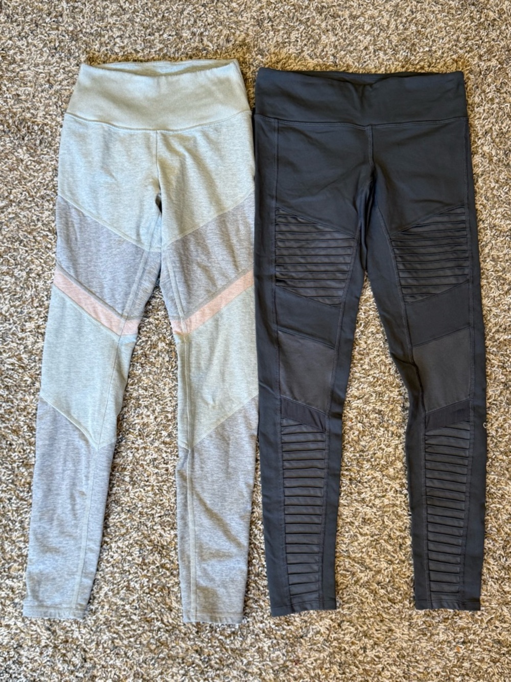 ALO Yoga Size Small Bundle - Picture 2 of 6